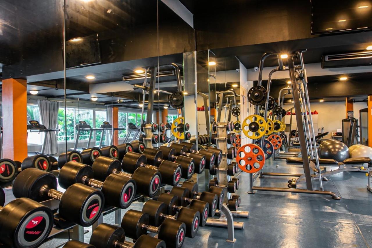 Kalima Resort&Spa - SHA Plus Patong Exterior foto A gym in India
